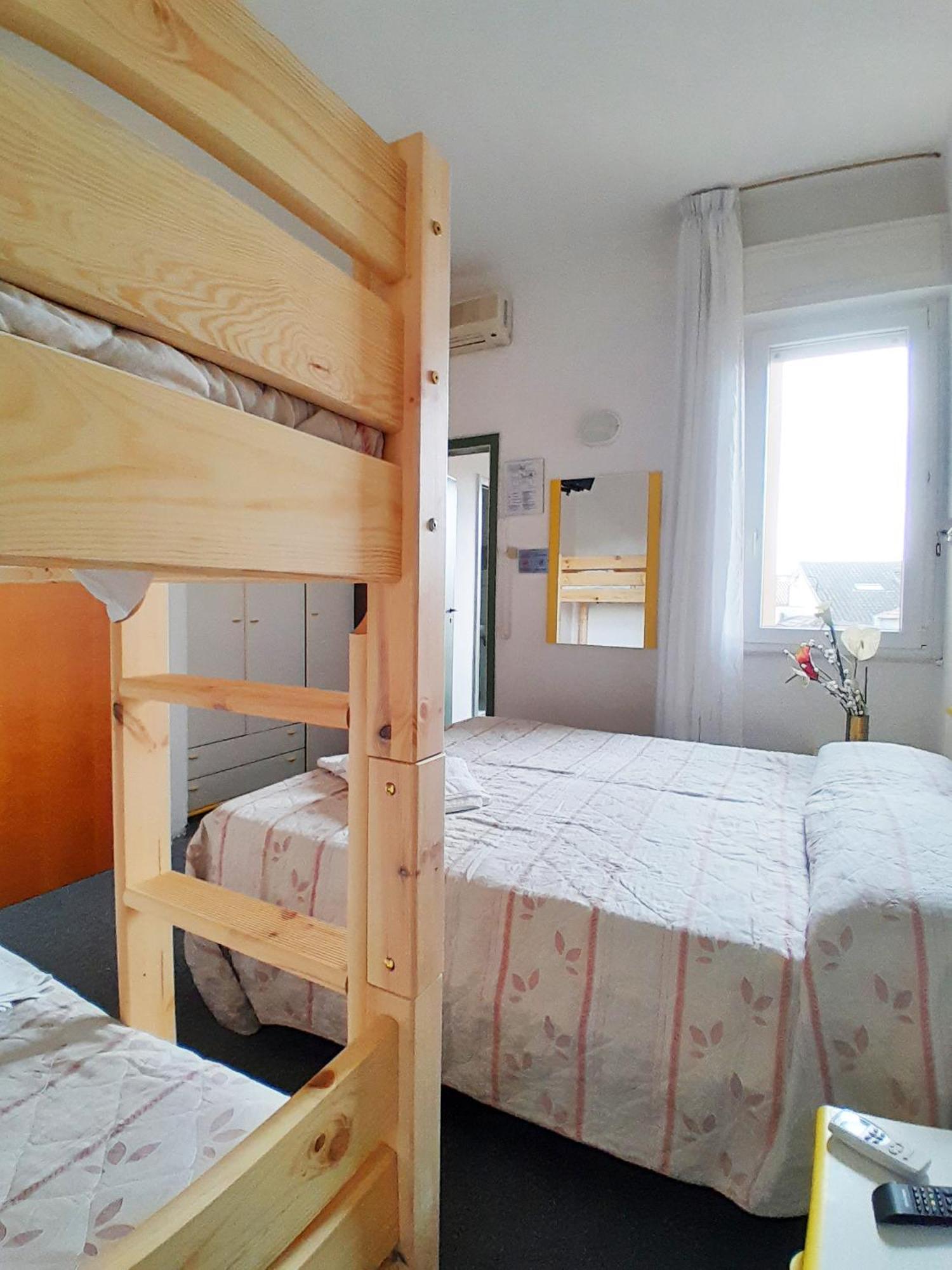 Hotel Berlino Cattolica Ruang foto